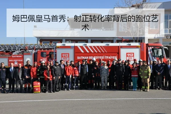 mu-ba-pei-huang-ma-shou-xiu-she-zheng-zhuan-hua-lv-bei-hou-de-pao-wei-yi-shu-2-870.jpg